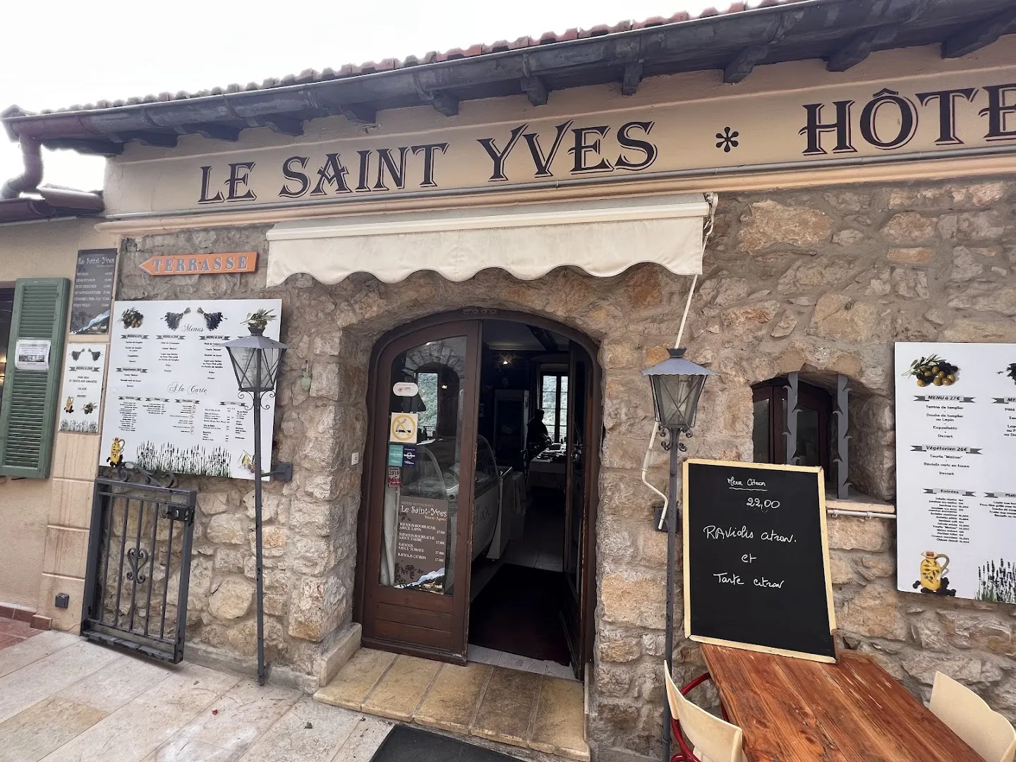 Le Saint Yves